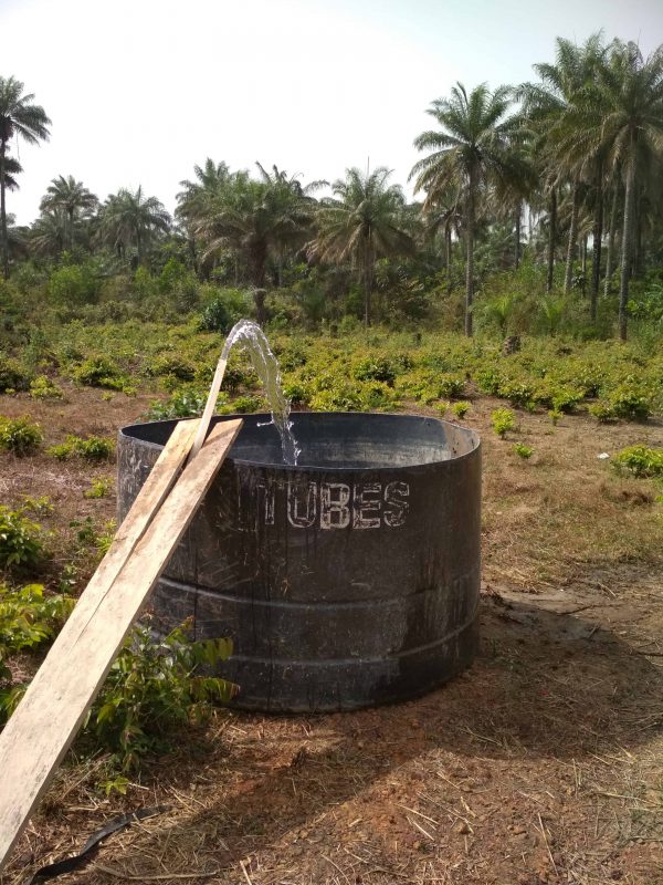 Brunnenbohrung in Mathen, Sierra Leone